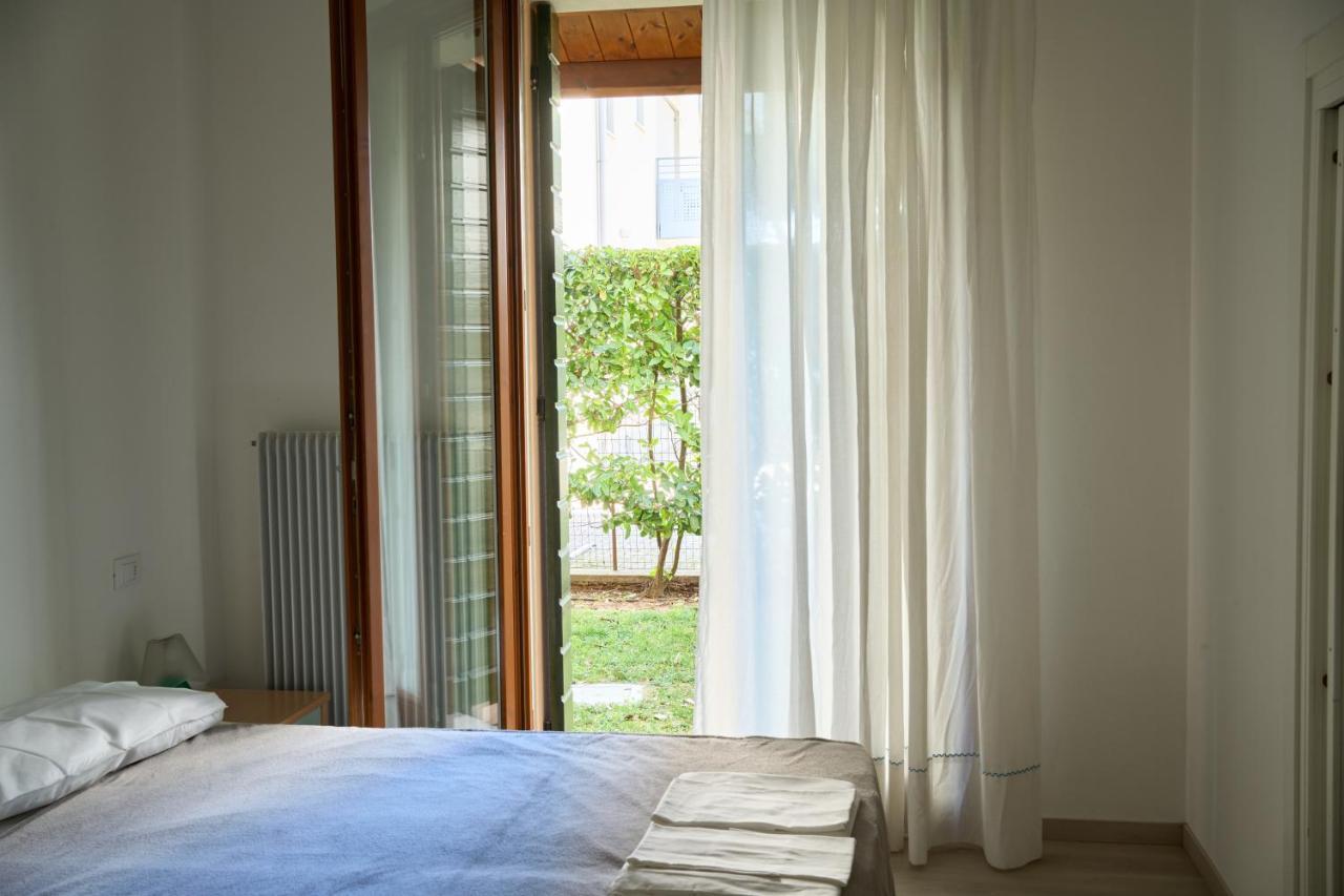 Appartamenti Villa Paola-Pochi Passi Dal Mare-Zona Piazza Aurora-Лідо-ді-Єзоло Екстер'єр фото