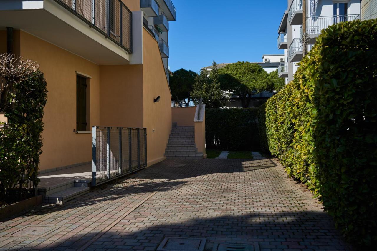 Appartamenti Villa Paola-Pochi Passi Dal Mare-Zona Piazza Aurora-Лідо-ді-Єзоло Екстер'єр фото