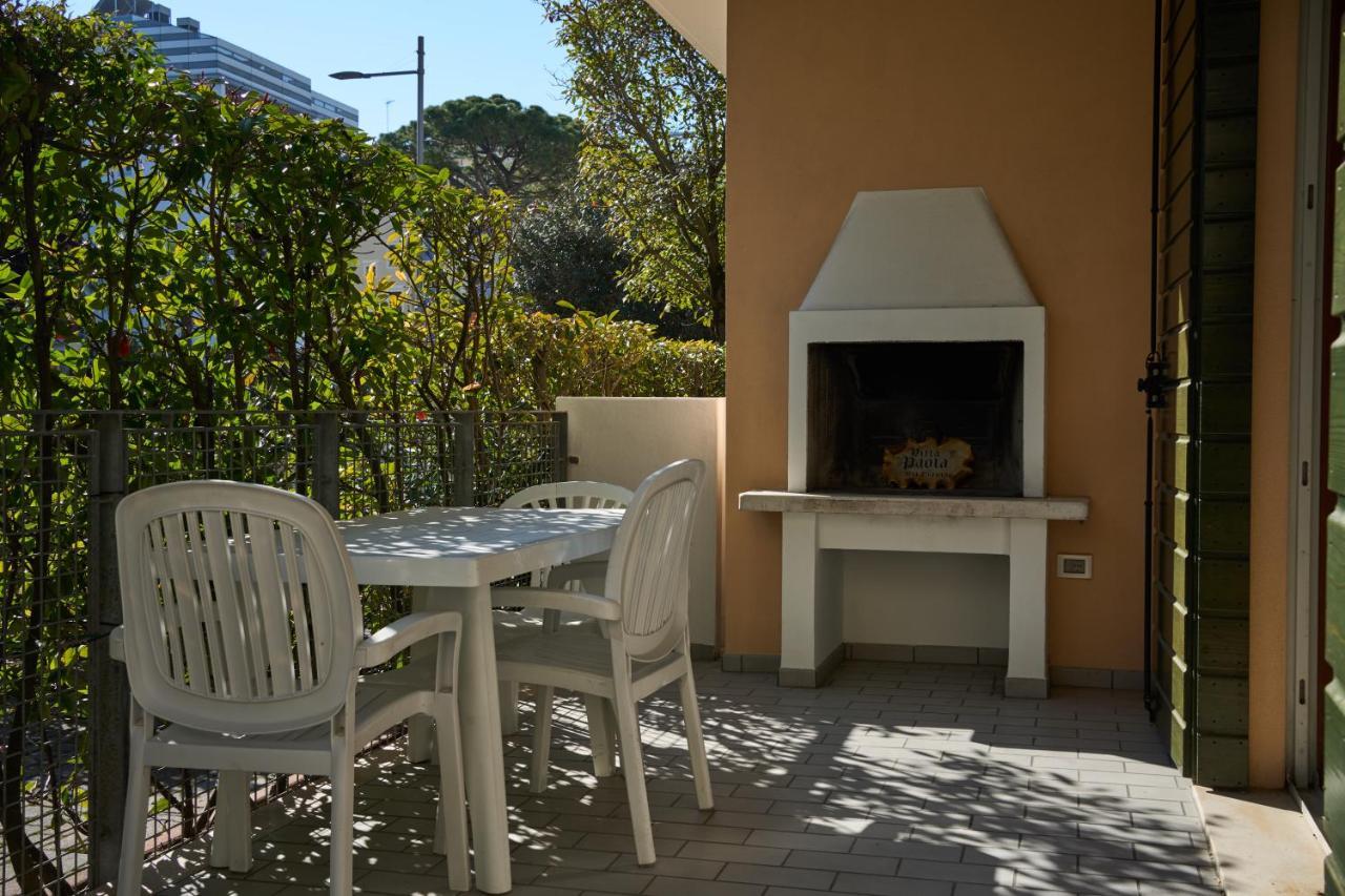 Appartamenti Villa Paola-Pochi Passi Dal Mare-Zona Piazza Aurora-Лідо-ді-Єзоло Екстер'єр фото