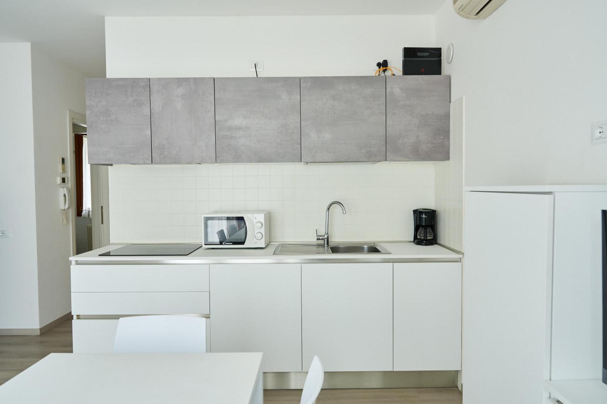 Appartamenti Villa Paola-Pochi Passi Dal Mare-Zona Piazza Aurora-Лідо-ді-Єзоло Екстер'єр фото