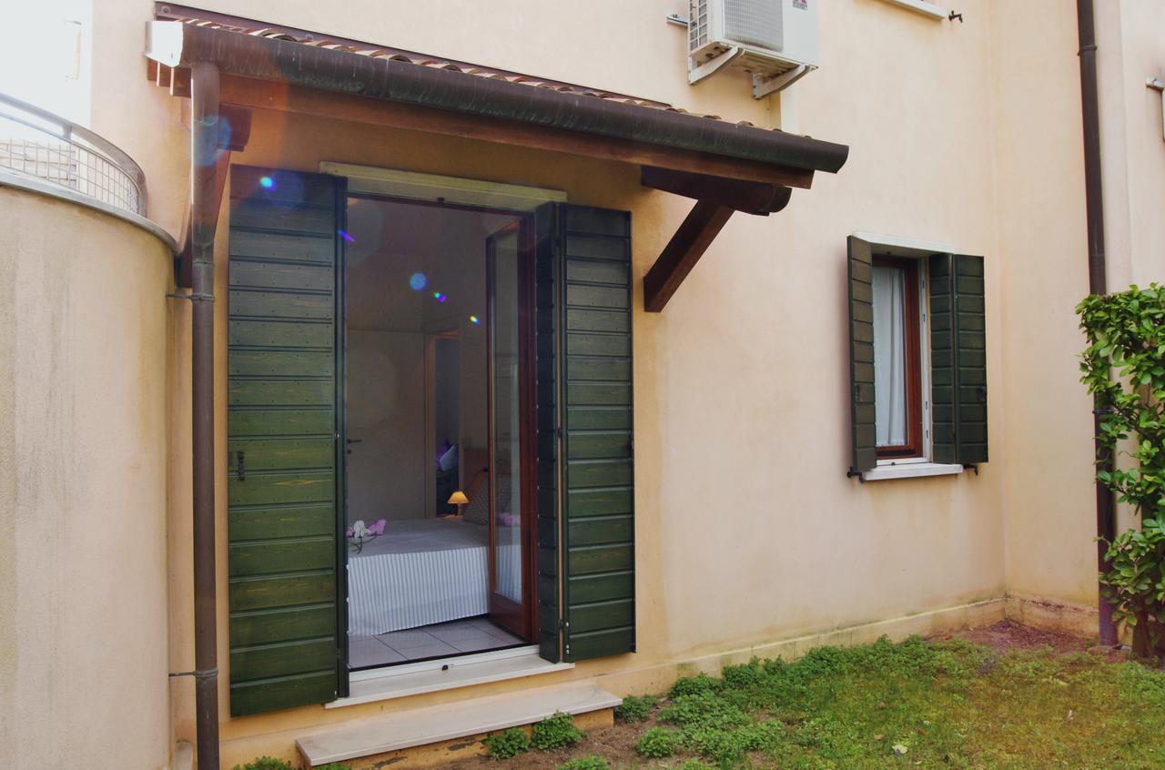 Appartamenti Villa Paola-Pochi Passi Dal Mare-Zona Piazza Aurora-Лідо-ді-Єзоло Екстер'єр фото